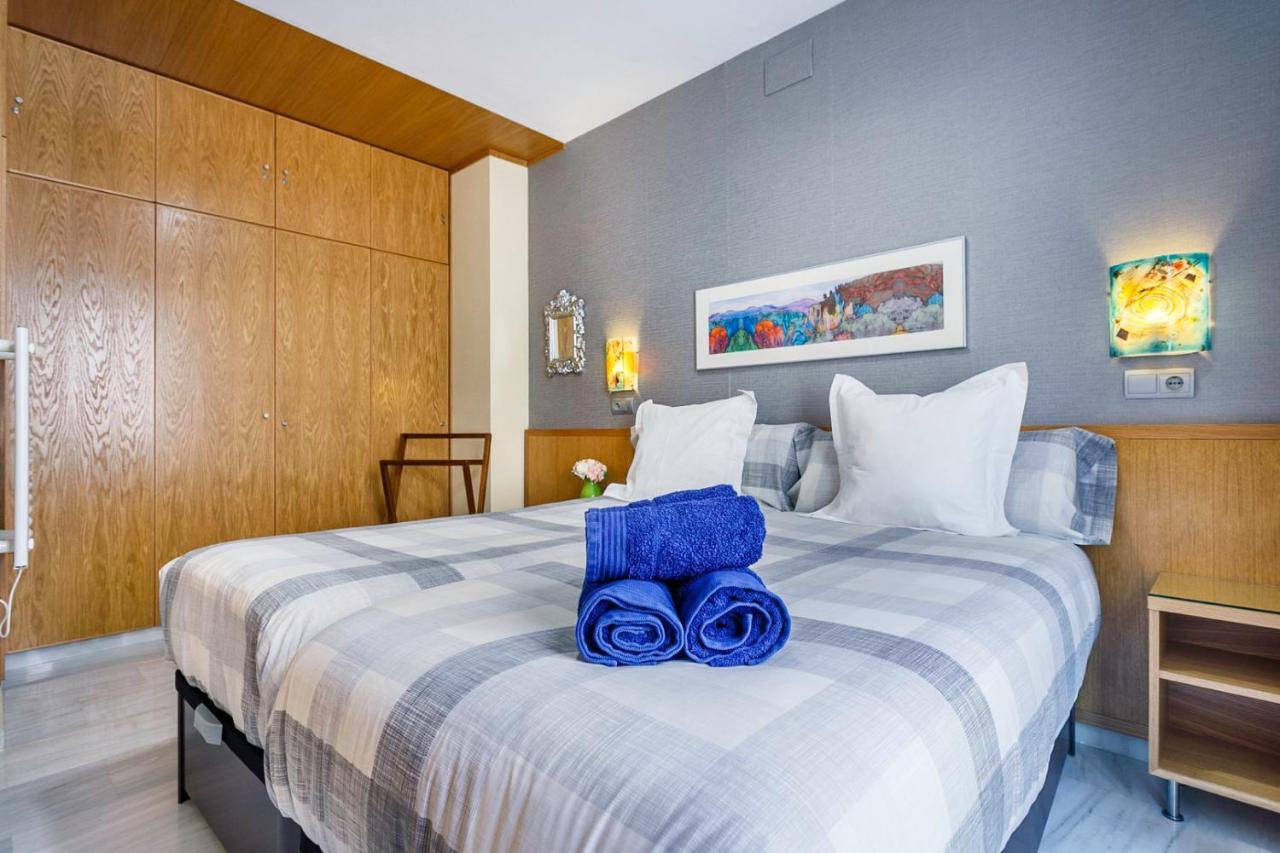 Apartamentos Catedral Seville Ngoại thất bức ảnh