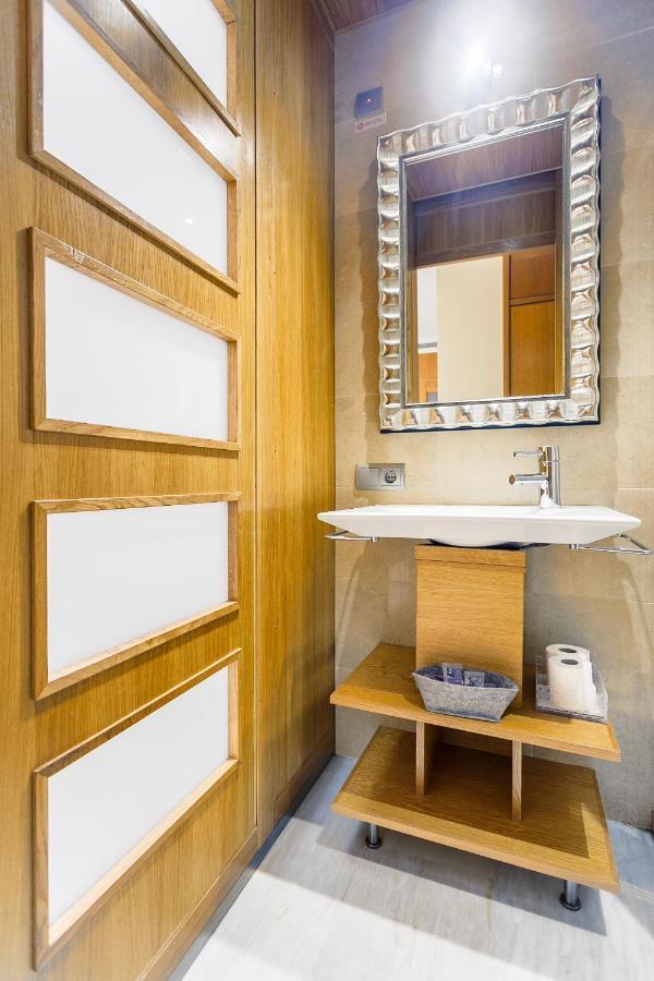 Apartamentos Catedral Seville Ngoại thất bức ảnh